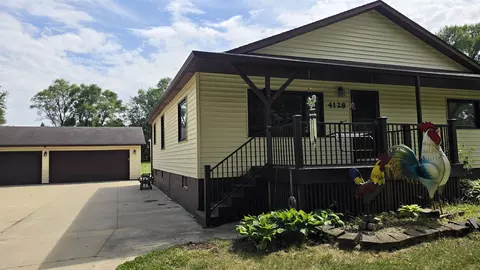 4128 Wells Ave, Waterloo, IA 50703