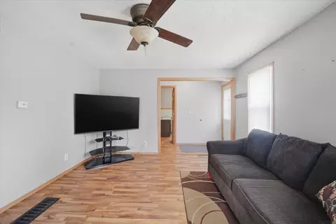 1415 Dearborn Ave, Waterloo, IA 50707 photo 19