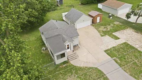 1415 Dearborn Ave, Waterloo, IA 50707 photo 10