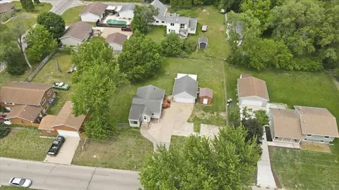 1415 Dearborn Ave, Waterloo, IA 50707 photo 3