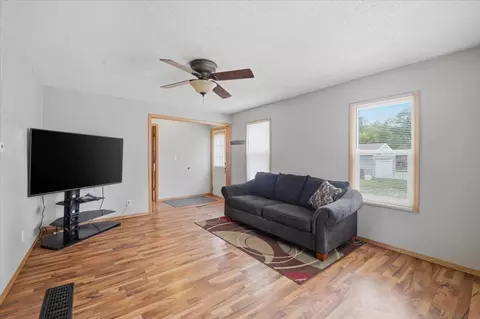 1415 Dearborn Ave, Waterloo, IA 50707 photo 18