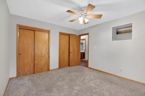 Bedroom - 443 S Hackett Rd, Waterloo, IA 50701 photo 5 of 5