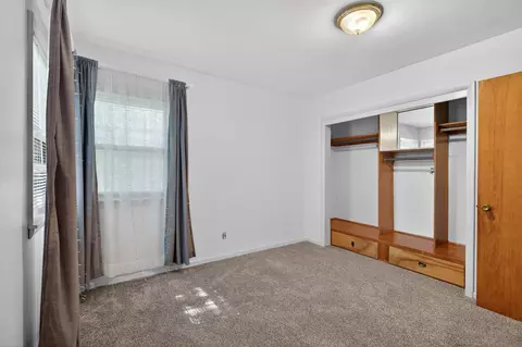 Bedroom - 443 S Hackett Rd, Waterloo, IA 50701 photo 1 of 5
