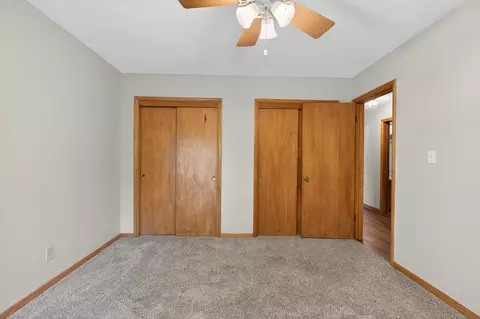 Bedroom - 443 S Hackett Rd, Waterloo, IA 50701 photo 3 of 5
