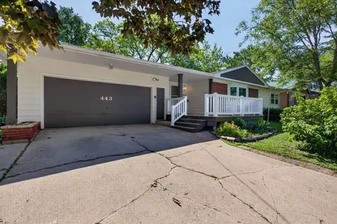 443 S Hackett Rd, Waterloo, IA 50701