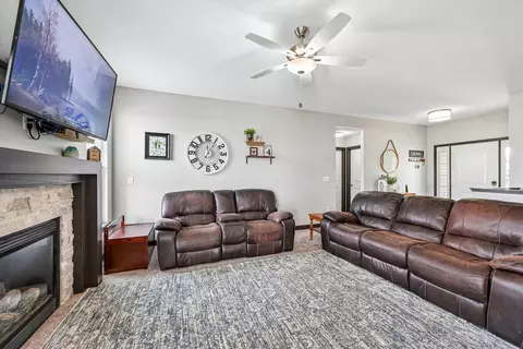 Living - 1115 Partridge Ln, Waterloo, IA 50701 photo 1 of 1