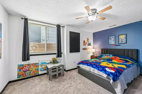 Bedroom - 1115 Partridge Ln, Waterloo, IA 50701 photo 3 of 4