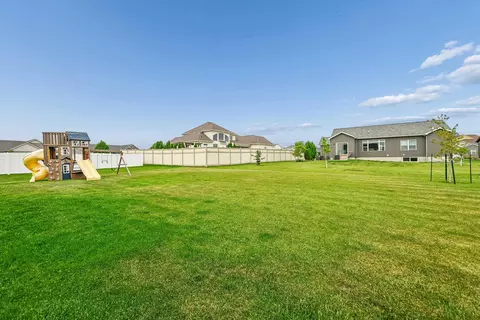Exterior - 1115 Partridge Ln, Waterloo, IA 50701 photo 4 of 4