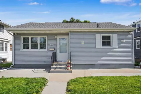 1013 Hawthorne Ave, Waterloo, IA 50702