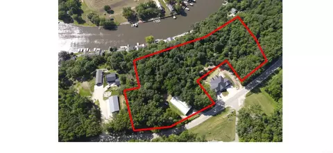 2587 210th Ave, Delhi, IA 52223