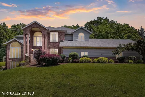 106 NE 12th St, Waverly, IA 50677