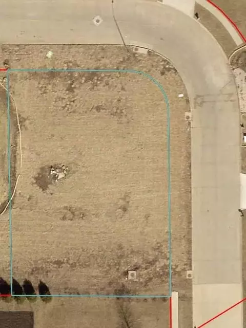 4128 Shocker Rd, Cedar Falls, IA 50613