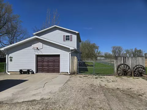 216 Berlin Ave, Traer, IA 50675