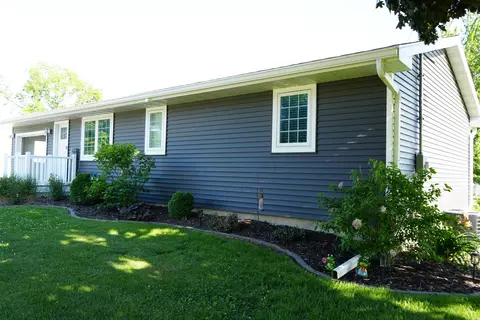 326 E Burger St, Hawkeye, IA 52147