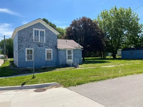 512 Madison St, Floyd, IA 50435