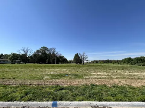 105 Maverick Ln, Riceville, IA 50466
