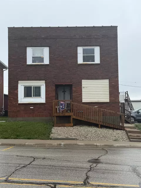 113 N Main St, Monona, IA 52159