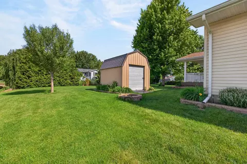 Exterior - 321 Devlin Cir, Cedar Falls, IA 50613 photo 9 of 11