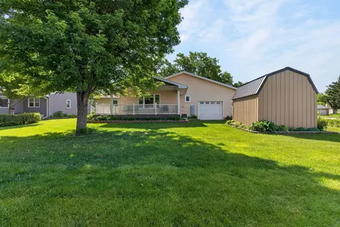 Exterior - 321 Devlin Cir, Cedar Falls, IA 50613 photo 7 of 11
