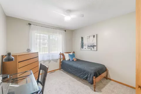 Bedroom - 711 Hearthside Dr, Cedar Falls, IA 50613 photo 5 of 7