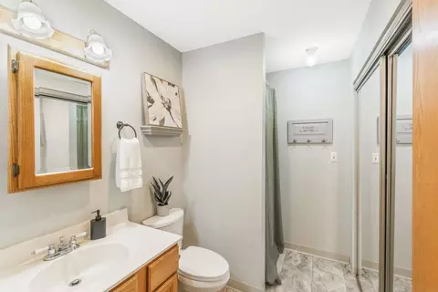 Bath - 711 Hearthside Dr, Cedar Falls, IA 50613 photo 1 of 3