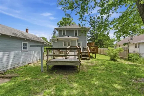 Exterior - 2227 E 4th St, Waterloo, IA 50703 photo 2 of 2