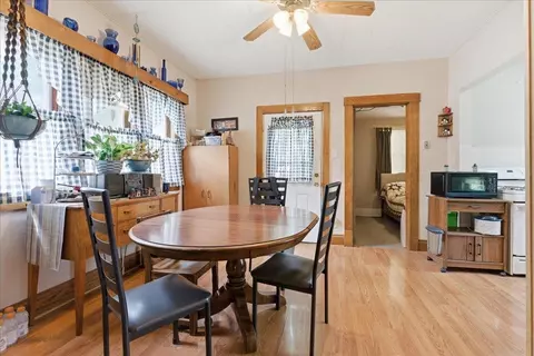 Dining - 2227 E 4th St, Waterloo, IA 50703 photo 1 of 3