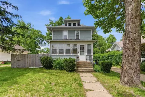 Exterior - 2227 E 4th St, Waterloo, IA 50703 photo 1 of 2