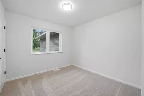 Bedroom - 206 E Miranda St, Shell Rock, IA 50670 photo 1 of 5