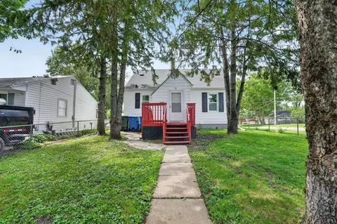 1233 Bauch St, Waterloo, IA 50701