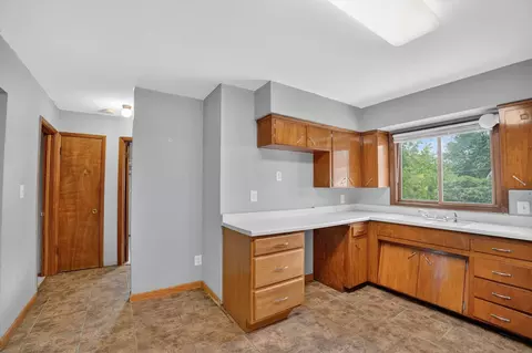 Other - 237 Miriam Dr, Waterloo, IA 50702 photo 3 of 4