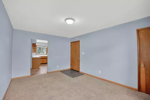 Living - 237 Miriam Dr, Waterloo, IA 50702 photo 1 of 1