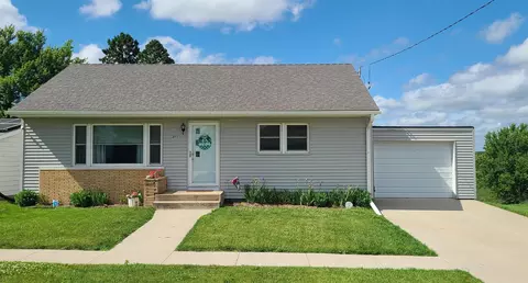 205 Truman St, Luana, IA 52156