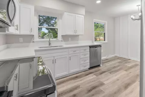 Kitchen - 1004 Joy St, Cedar Falls, IA 50613 photo 1 of 3
