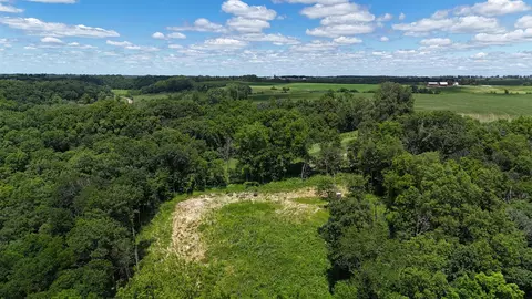 2584 Wild Rose Rd, Fort Atkinson, IA 52144
