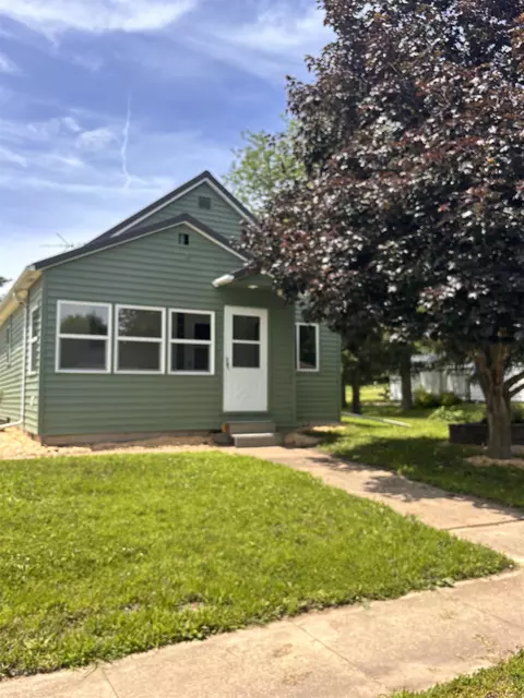 814 Greeley St, Nashua, IA 50658