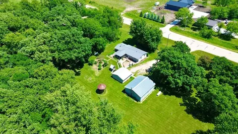 1947 Underwood Ave, Charles City, IA 50616