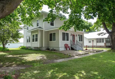Other - 107 E Prospect St, Shell Rock, IA 50670 photo 3 of 7