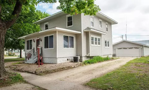 Exterior - 107 E Prospect St, Shell Rock, IA 50670 photo 1 of 5