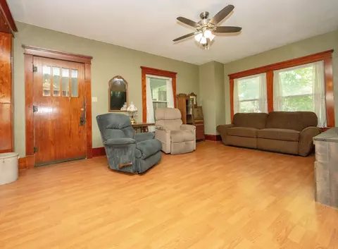 Living - 107 E Prospect St, Shell Rock, IA 50670 photo 2 of 2