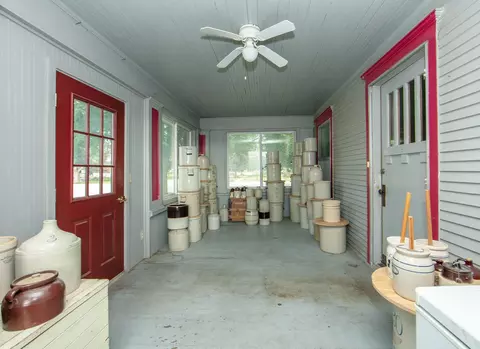 Exterior - 107 E Prospect St, Shell Rock, IA 50670 photo 4 of 5