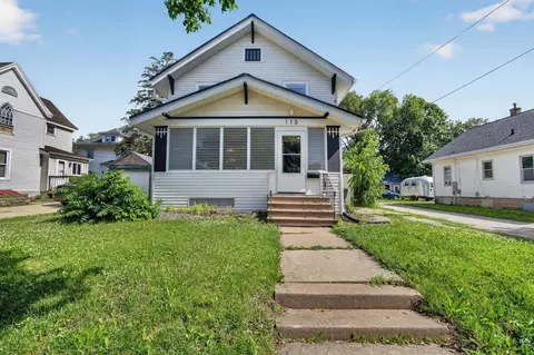 110 E 15th St, Cedar Falls, IA 50613