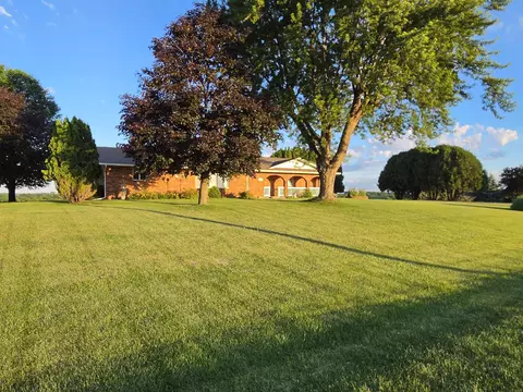 314 Acre St, Guttenberg, IA 52052