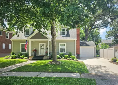 311 3rd Ave SW, Independence, IA 50644