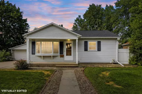 1781 Flower St, Waterloo, IA 50701