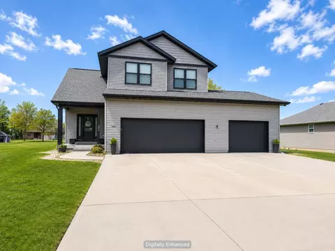 934 2nd St, Jesup, IA 50648
