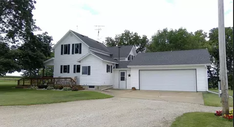 13397 310th St, Aplington, IA 50604