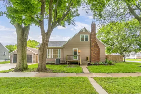 800 Campbell Ave, Waterloo, IA 50701