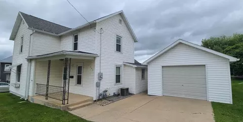 203 S Water St, Monona, IA 52159