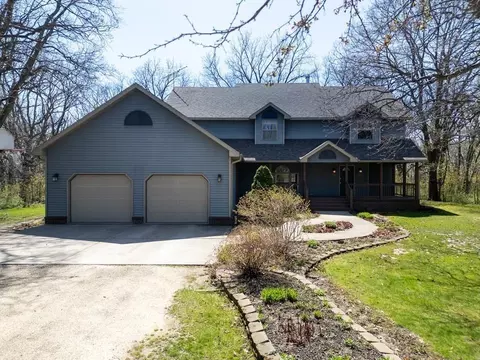 2712 155 St, Charles City, IA 50616